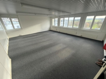 **ATTRAKTIVE Büroflächen für Praxis, Schulung, IT etc.**, 9524 Zuzwil, Bürohaus